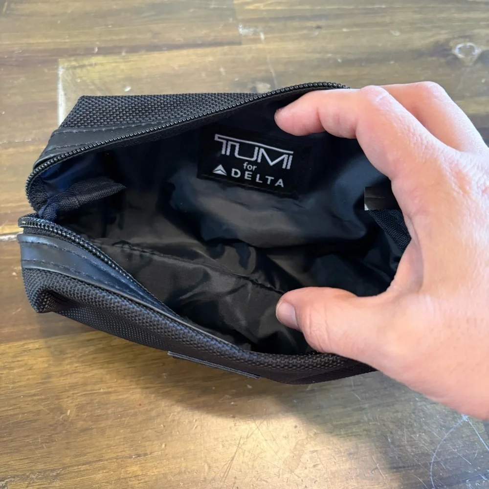 TUMI Delta Toiletry Pouch Travel Carryon Case Black Logo Small